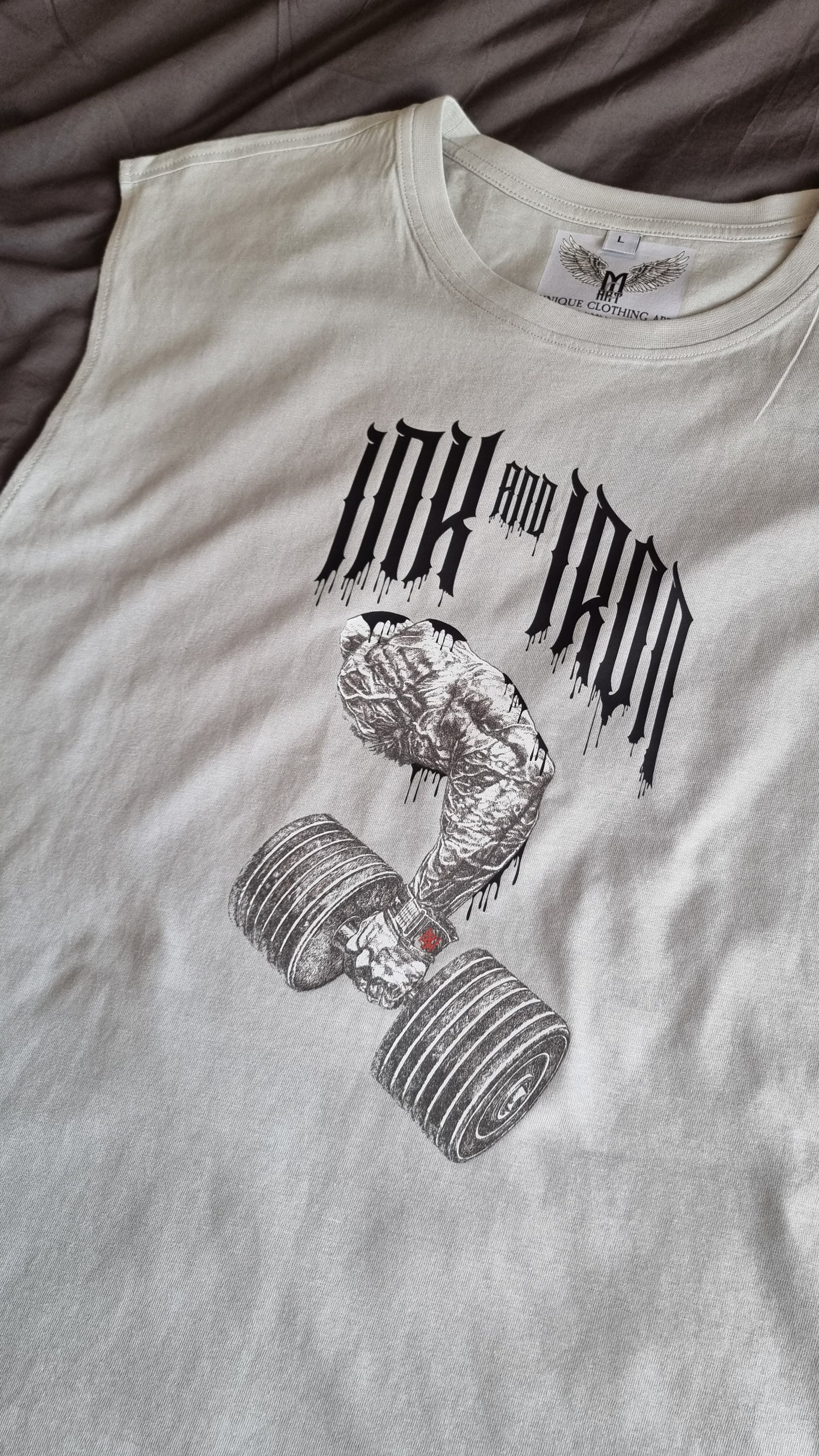 SLEEVELESS IRON SPINE TEE - Rhino Grey