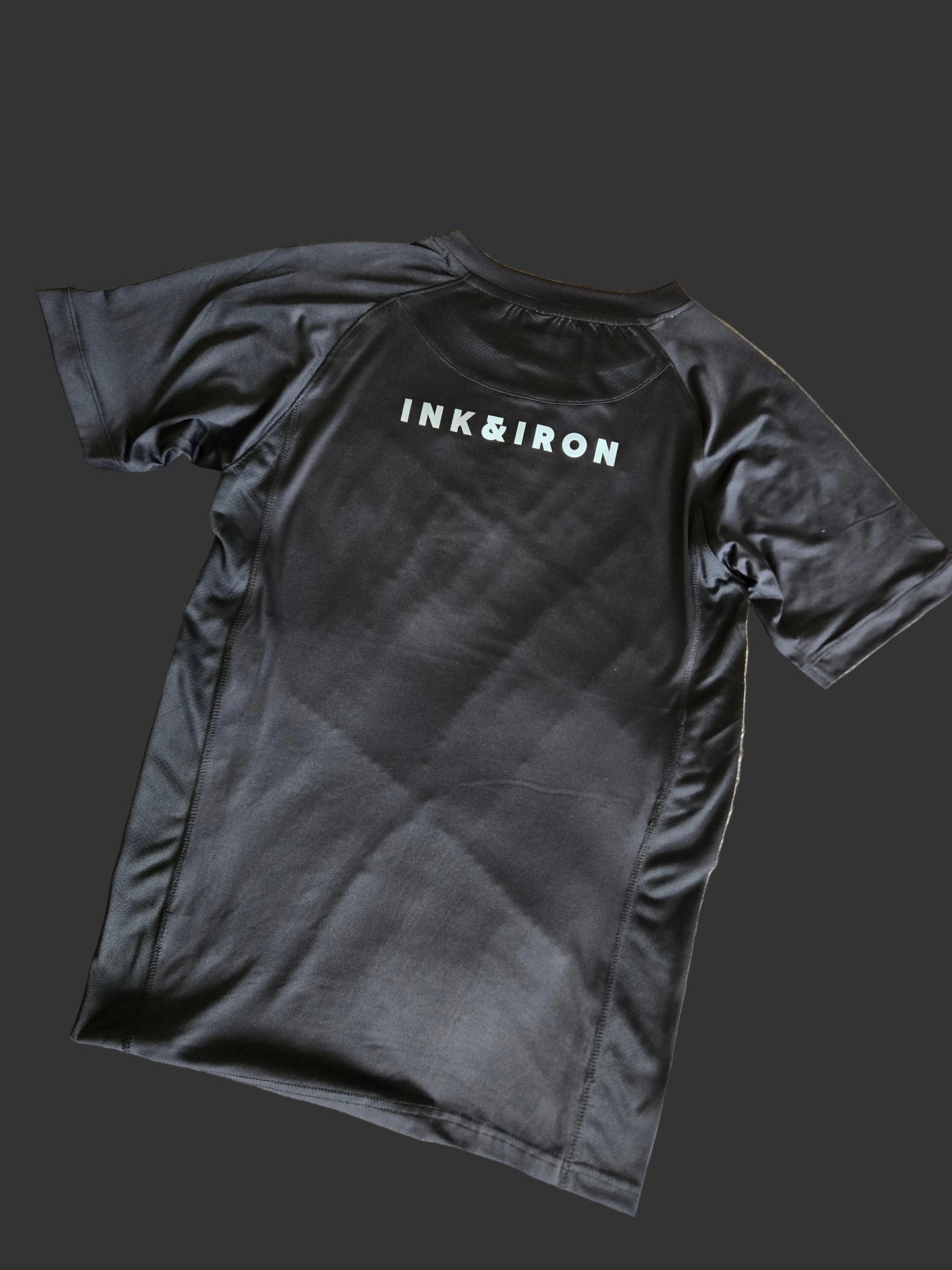 MENS STEALTH PERFORMANCE TEE - FORGED THE HARD WAY